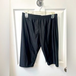 Black Boohoo Biker Shorts Size Large